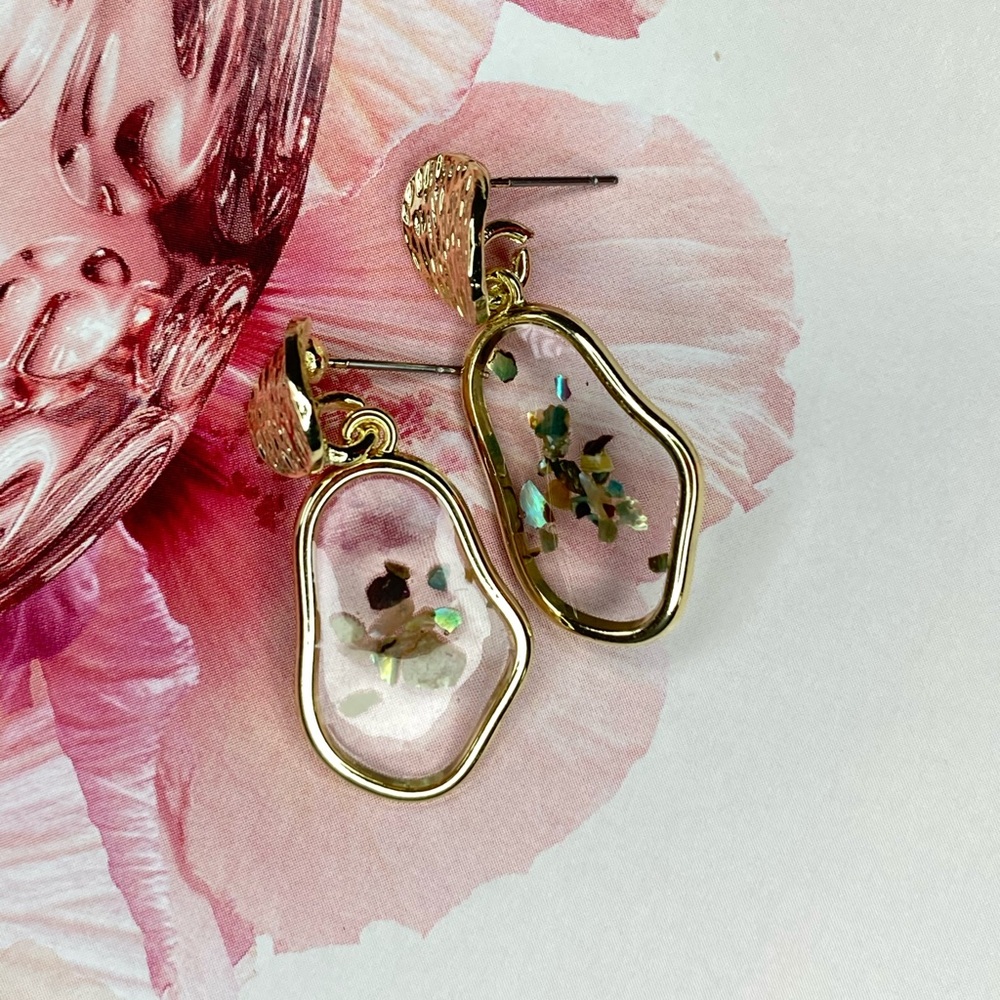 Gold Acrylic Shell Earrings - Picture 2 of 5